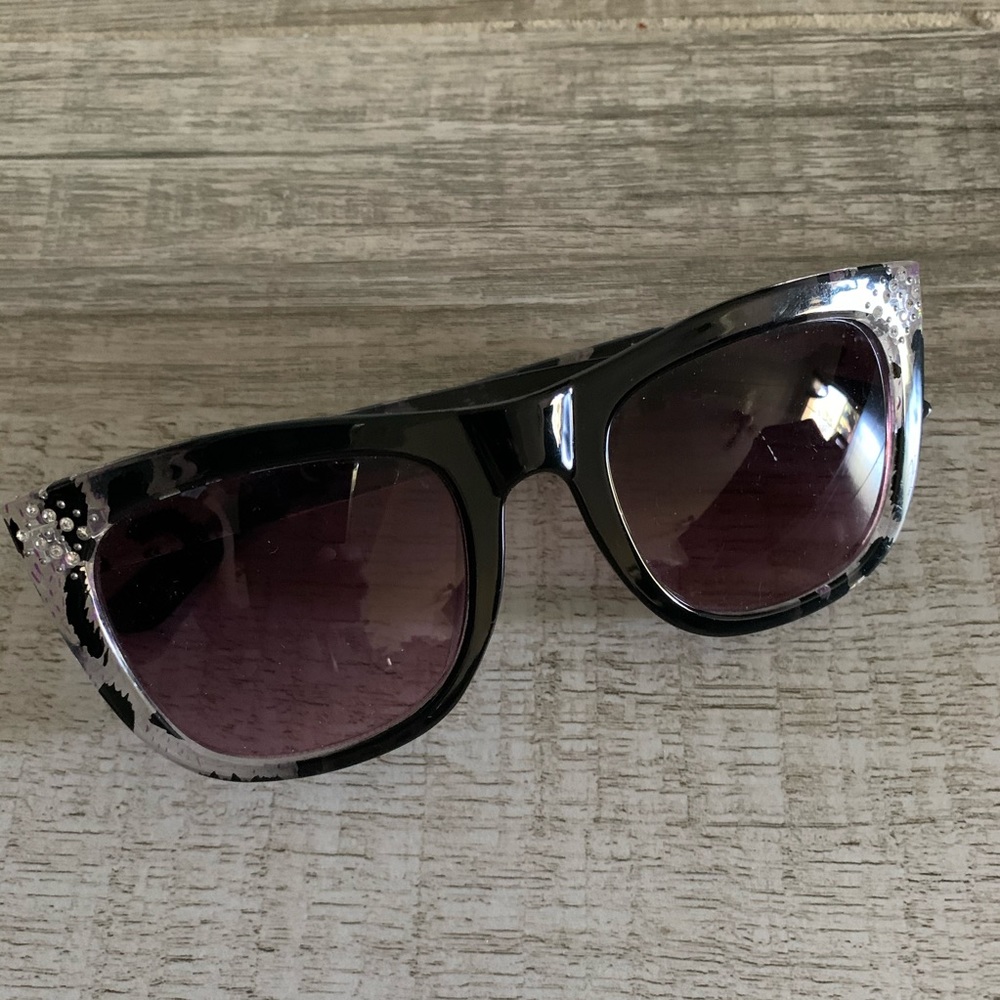 Jessica Simpson Purple Black Cheetah Sunglasses